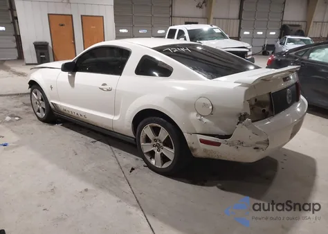 2006 Ford Mustang V6 z USA, uszkodzony, nr VIN 1ZVFT80NX65237244
